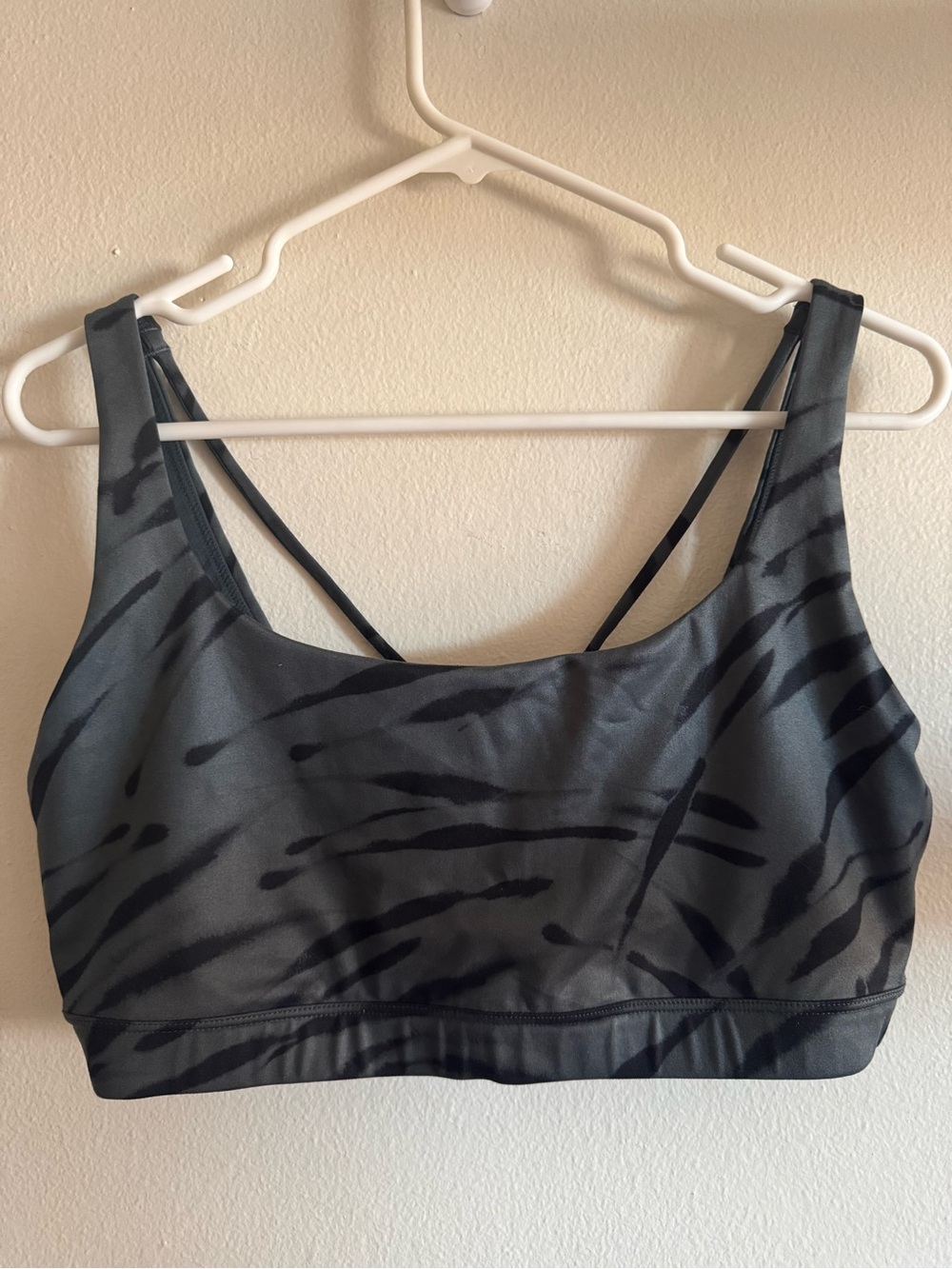 Athleta Gray Tiger-Stripe Sports Bralette